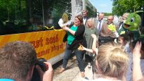 Taufe der Straßenbahn zum 27. Kindertag im Bürgerpark
