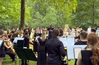 Bürgerpark Promenade mit der Musikschule Bremen